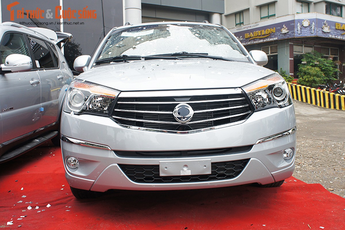 “Xe Han” 9 cho Ssangyong Turismo chot gia 985 trieu tai VN-Hinh-2